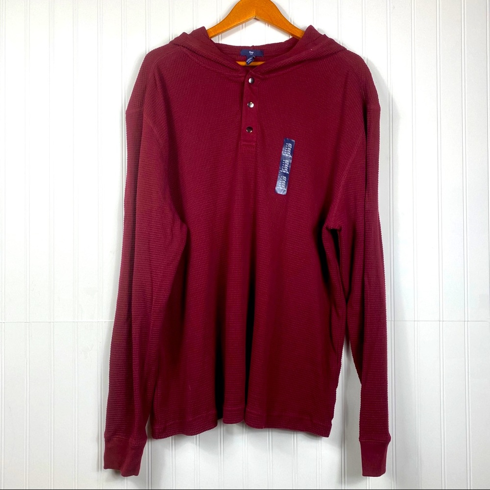 GAP men's burgundy hooded waffle knit Henley shirt
